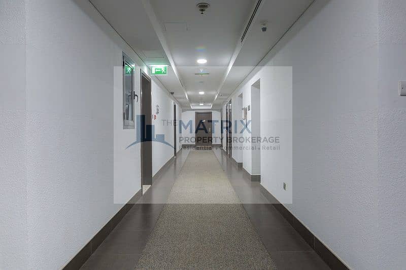 21 5D210758. jpg