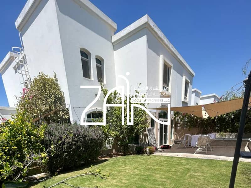 Perfect Family Expansive 4BR Villa with Maids Room Perfect Family Expansive 4BR Villa with Maids Room