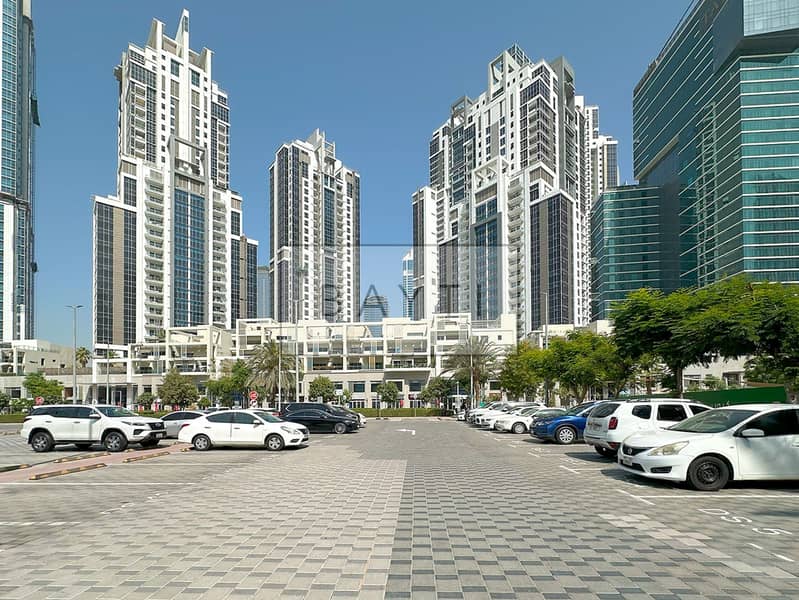 28 Outside Area. jpg