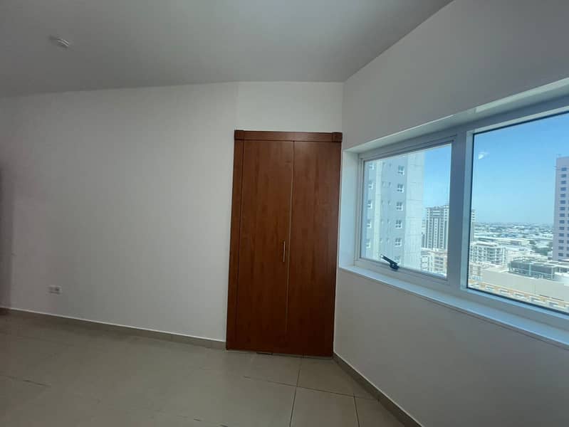 8 e48afee5-ed3a-4919-a34d-e97b2a14915e. jpg