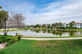 LAKE-FACING | 4 BEDROOM | VACANT ON TRANSFER