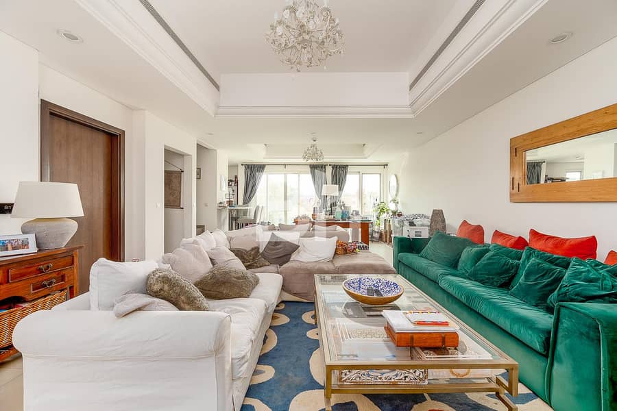 Upgraded | Corner Unit | Furnished or Unfurnished