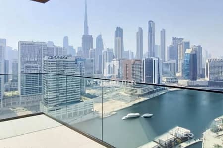 2 Bedroom Flat for Sale in Business Bay, Dubai - Canal and Burj Khalifa View | Spacious Layout