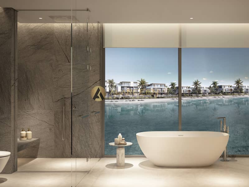 12 The Lakeshore - master bathroom. jpg