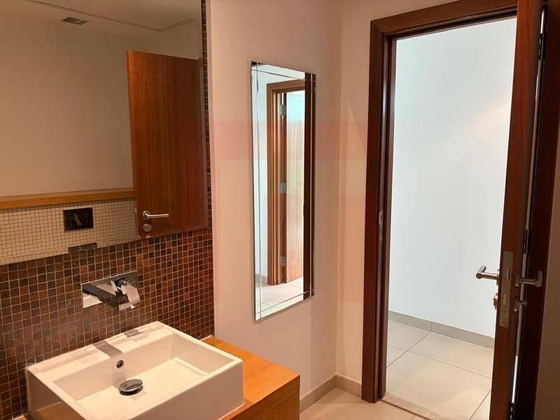18 7bed18a2-1708-4ae7-b92b-d4a50634ebd9. jpg