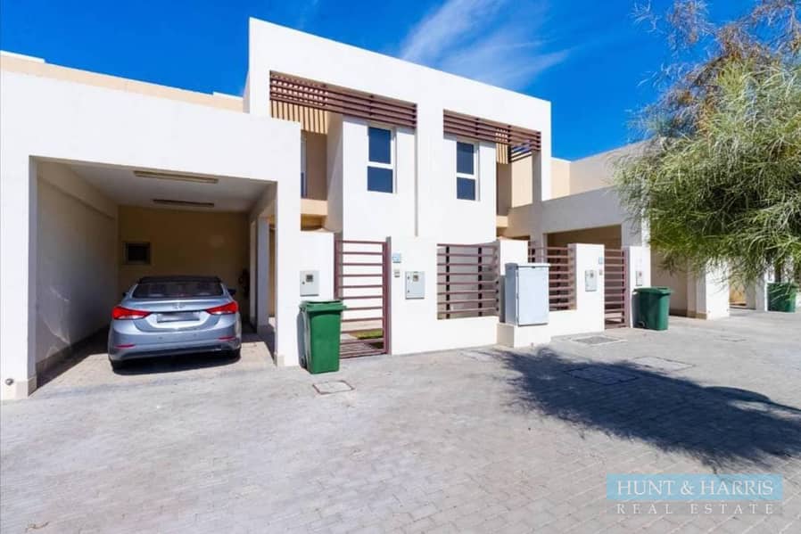 Flamino - 2 Bedroom + Maid  for Rent Mina Al Arab - Near the Pool