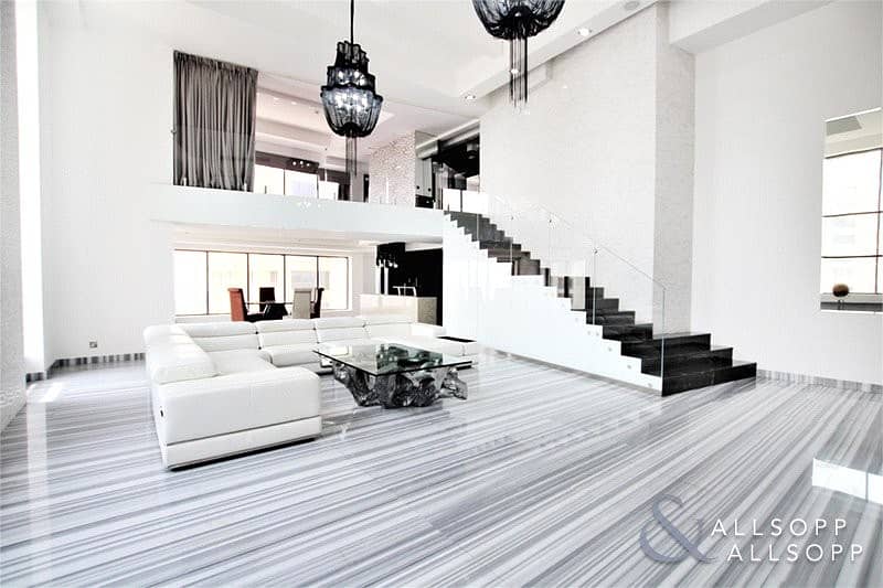 2 Bedrooms | Upgraded | Duplex Apartment 2 Bedrooms | Upgraded | Duplex Apartment