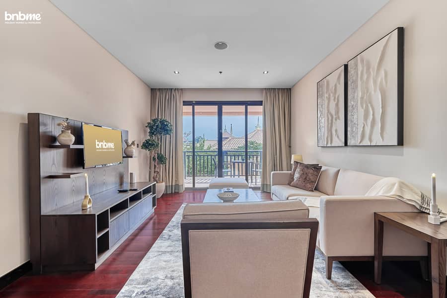 8 Living-Room. jpg