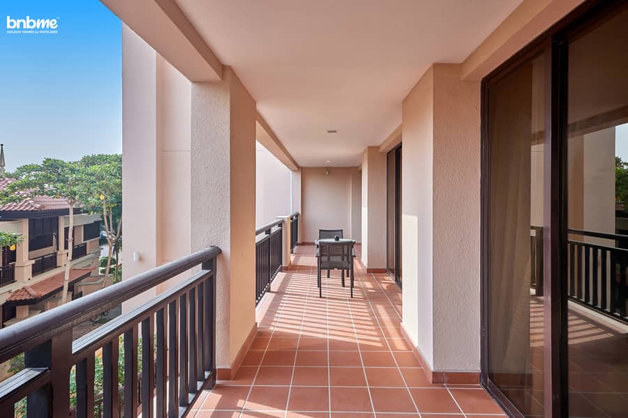 12 Balcony. jpg