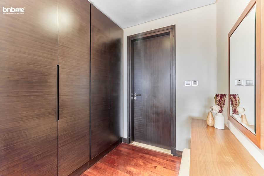 28 Makeup-Area-Bedroom-B-(1). jpg