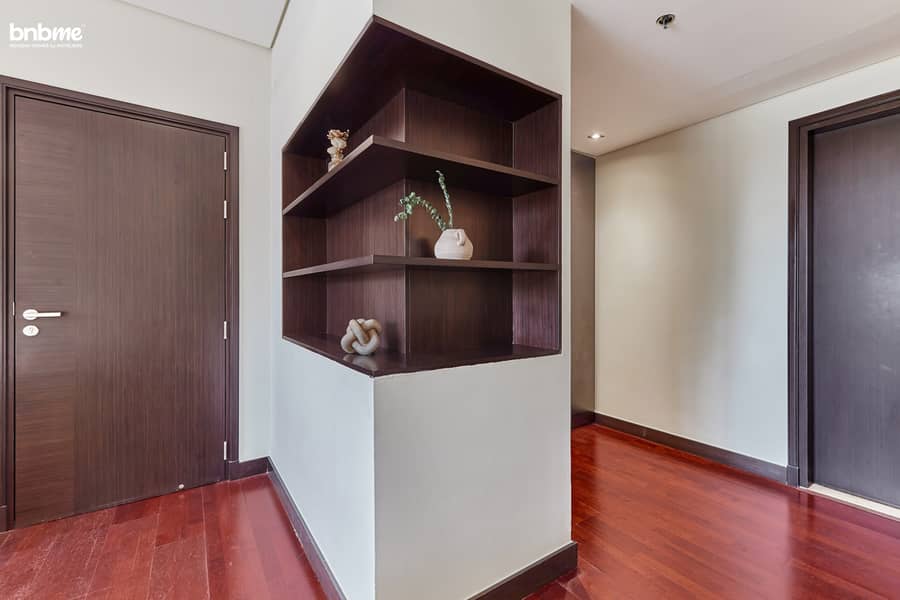 30 Makeup-Area-Master-Bedroom-(3). jpg