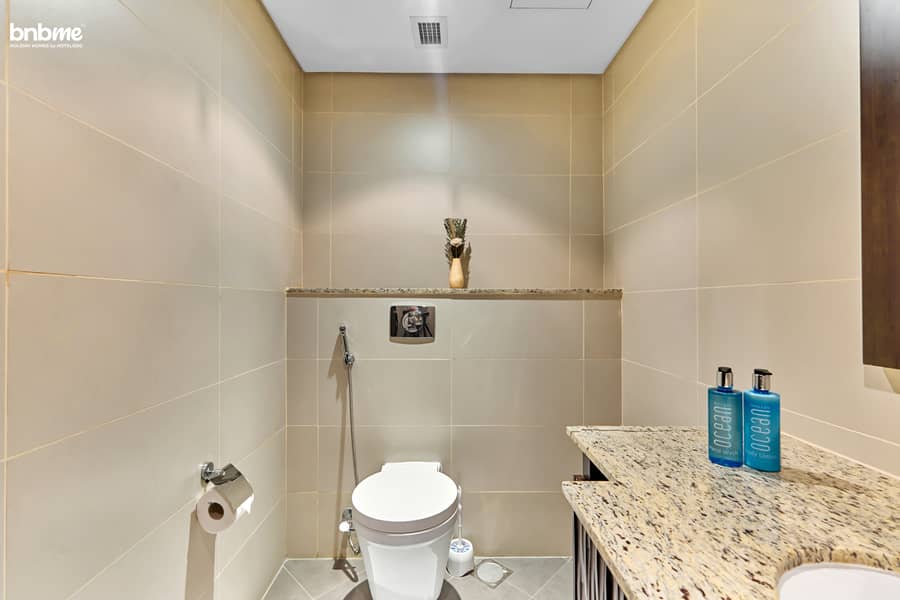 36 Powder Room (2). jpg