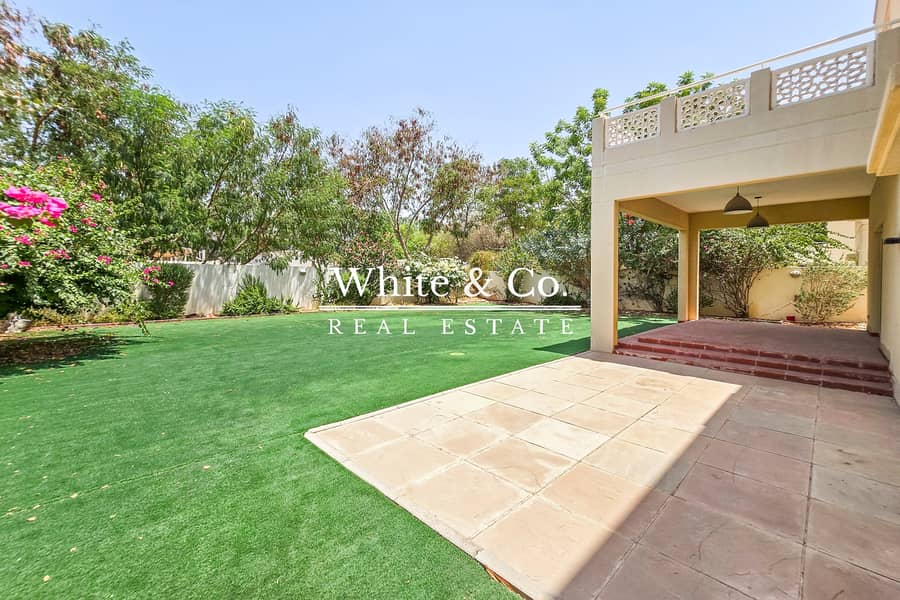 位于芳草青青,芳草青青9号 4 卧室的别墅 9500000 AED - 10627736 位于芳草青青,芳草青青9号 4 卧室的别墅 9500000 AED - 10627736
