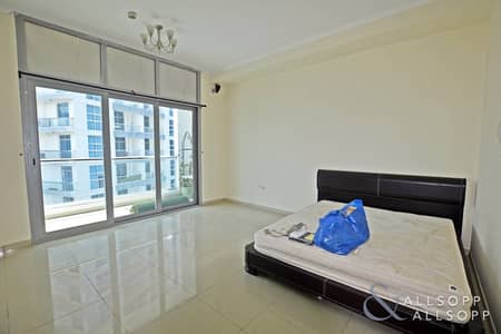 Spacious Studio | Ready to Move In Now Spacious Studio | Ready to Move In Now