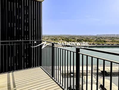 Studio for Rent in Yas Island, Abu Dhabi - Amazing Studio | Furnished | Canal + Pool Views