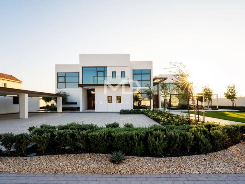 Move In Ready | Large Plot | Perfect Location