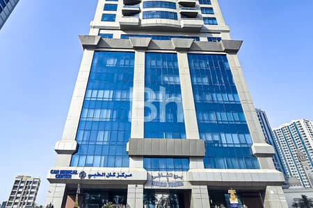 3 Bedroom Apartment for Sale in Al Khan, Sharjah - Large Layout | Panoramic Sea View | Freehold Arab