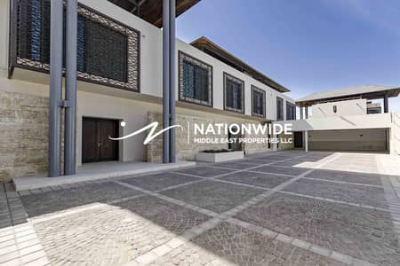 5 Bedroom Villa for Rent in Al Qurm, Abu Dhabi - Elegant 5BR| Waterfront| Resort-Style Living