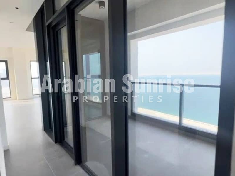 5 Pixel-T6-1101-3BR-Balcony-1. jpg