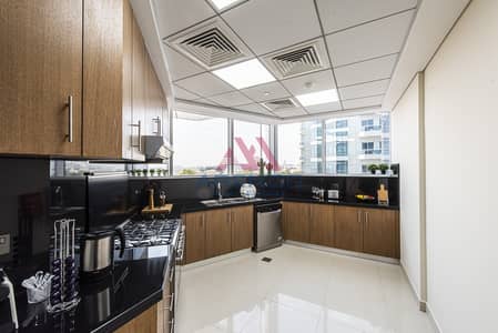 2 Bedroom Flat for Rent in Bur Dubai, Dubai - Amazing Corner Layout | Exclusive 2 Bedroom Unit