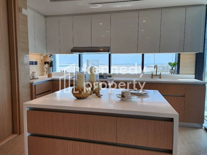 3 050d040f-10c3-45c3-b32c-45947c6236b4-photo_4-kitchen2. jpg