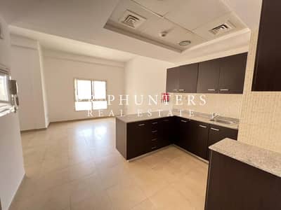 Studio for Rent in Remraam, Dubai - L Shape |Large Unit | Near School |Inner Circle