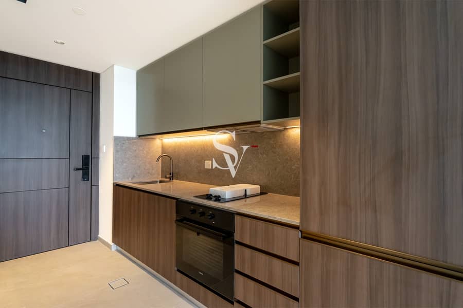 Cozy | Brand New | Kitchen Equipped | Chiller Free Cozy | Brand New | Kitchen Equipped | Chiller Free