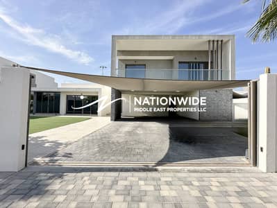 6 Bedroom Villa for Sale in Yas Island, Abu Dhabi - Exclusive Villa|Golf Views|Pool + Private Garden