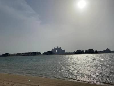 5 Bedroom Villa for Rent in Palm Jumeirah, Dubai - Mid Number | Amazing Garden | Marina Views
