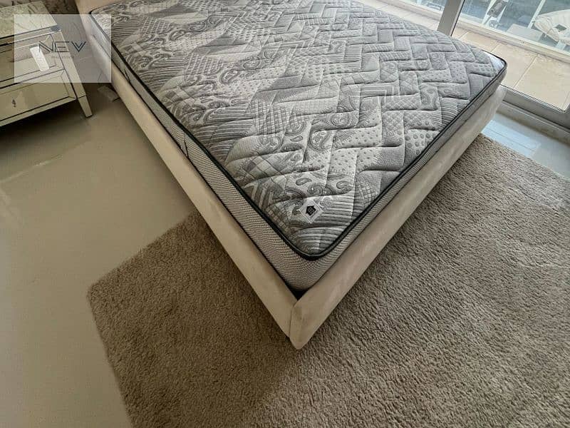 7 Bedroom_1a. jpg