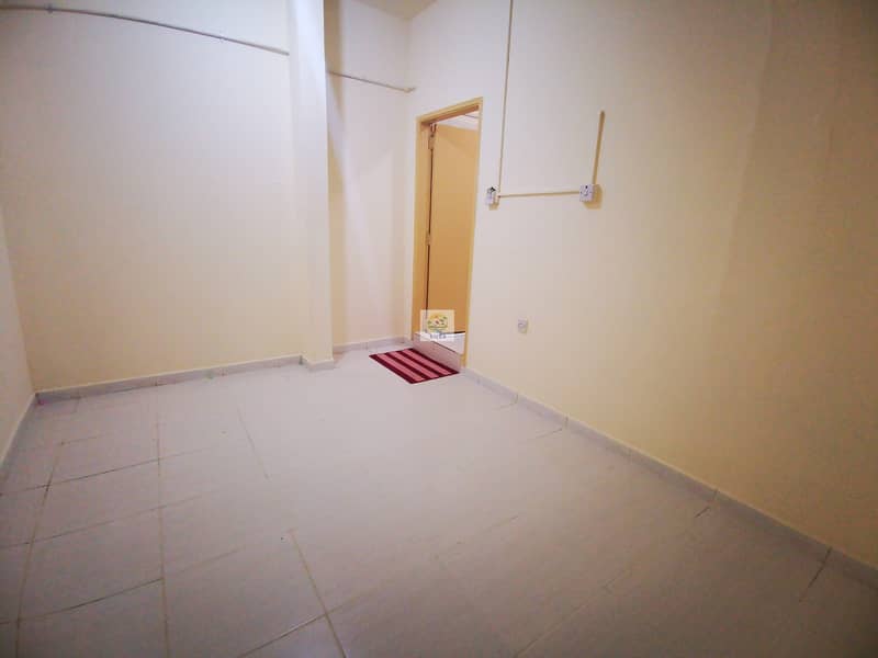 SPACIOUS 1 B/R FLAT INCLUSIVE WATER/ELECTRICITY SPACIOUS 1 B/R FLAT INCLUSIVE WATER/ELECTRICITY