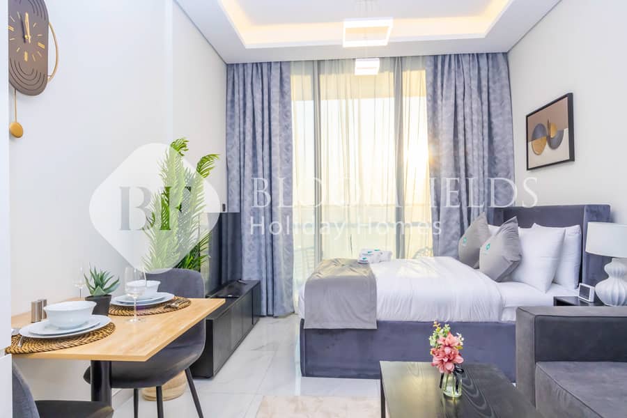 6 Livingroom - Bed - Dining. jpg