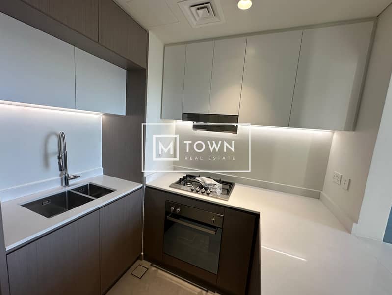 12 kitchen. jpeg