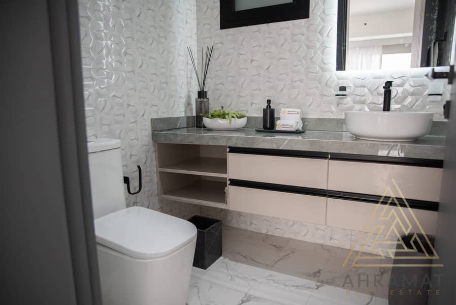 22 501GlamResidence_-43-scaled. jpg