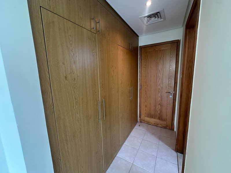 11 cupboard. jpeg