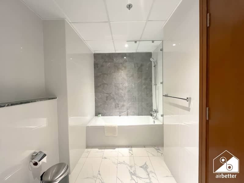 22 Amna Tower 5808 - 2B - Master room - 10. jpg