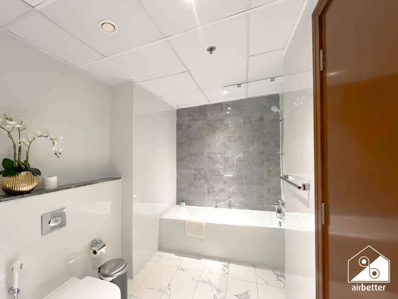 23 Amna Tower 5808 - 2B - Master room - 11. jpg