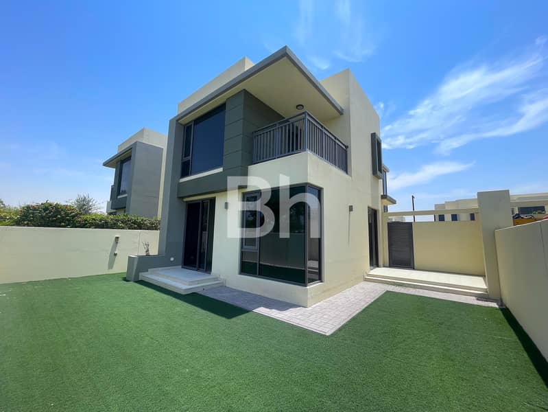 Single Row | Vacant | Close to Pool and Park Single Row | Vacant | Close to Pool and Park