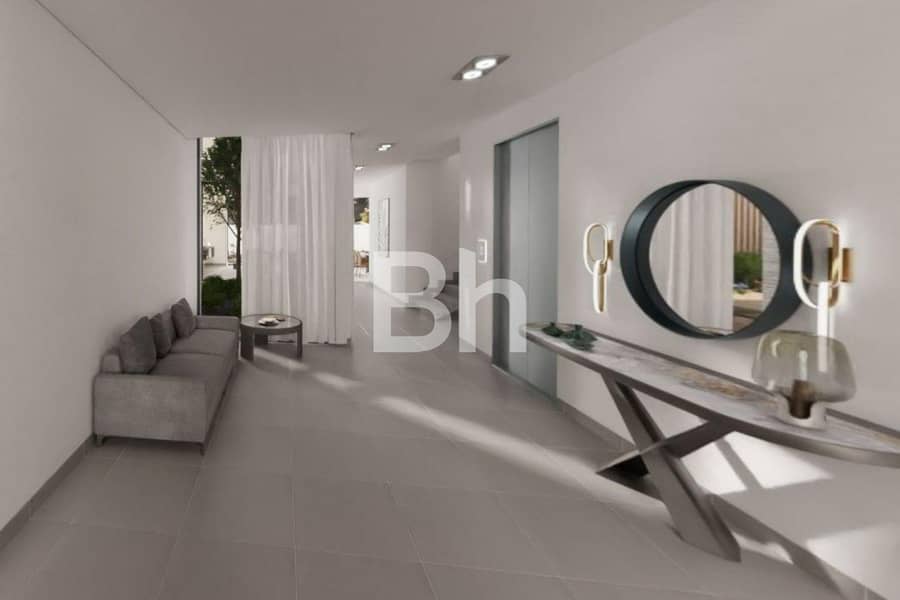 Family Home | High Ceiling | Double Row Family Home | High Ceiling | Double Row