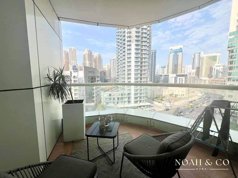 Unfurnished 3 BR| Close to Metro | Spacious Unit Unfurnished 3 BR| Close to Metro | Spacious Unit