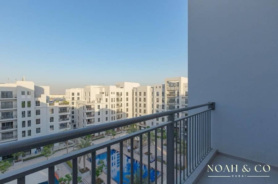 Ready to Move| Spacious | Pool View | Unfurnished Ready to Move| Spacious | Pool View | Unfurnished