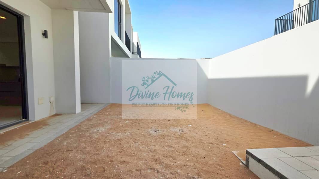 26 e0548550-6ac4-4fa1-bd90-2ba5c76c1ec4. jpg