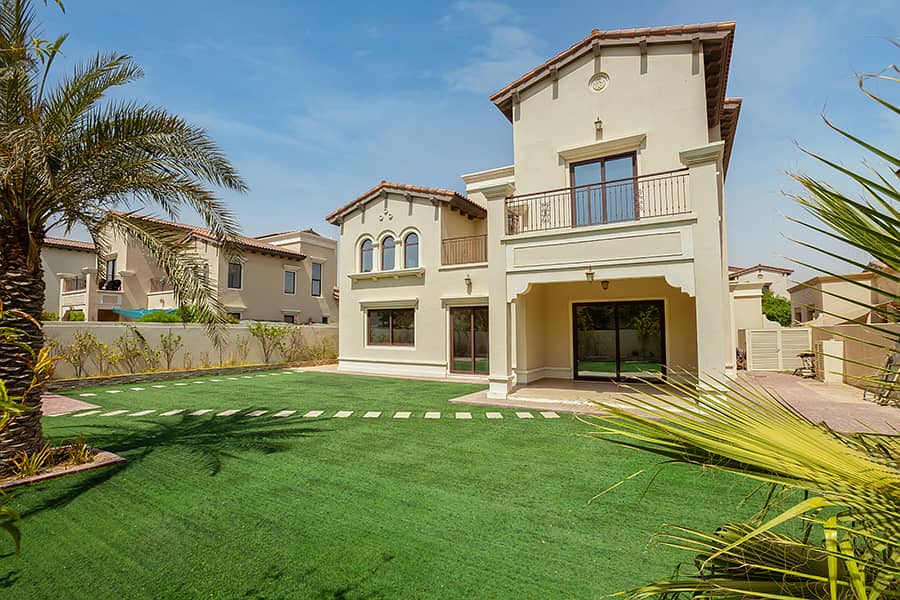 位于阿拉伯牧场2号,拉夏社区 4 卧室的别墅 9499999 AED - 11893937 位于阿拉伯牧场2号,拉夏社区 4 卧室的别墅 9499999 AED - 11893937