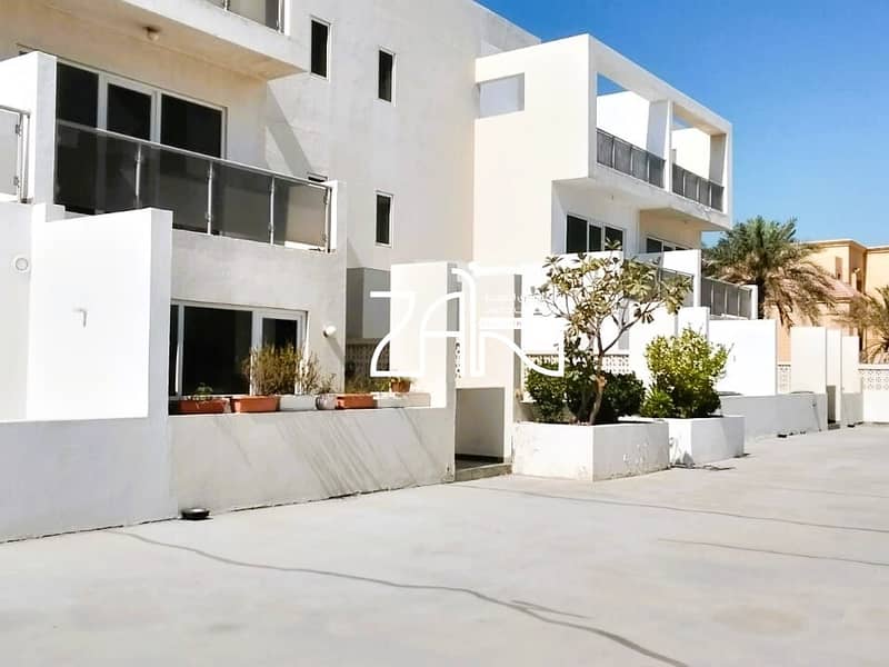 Вилла в Халифа Сити, 7 спален, 230000 AED - 11894061 Вилла в Халифа Сити, 7 спален, 230000 AED - 11894061