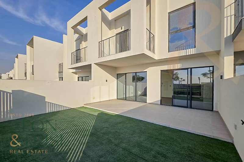 Near Facilities | Single Row | Prime Location