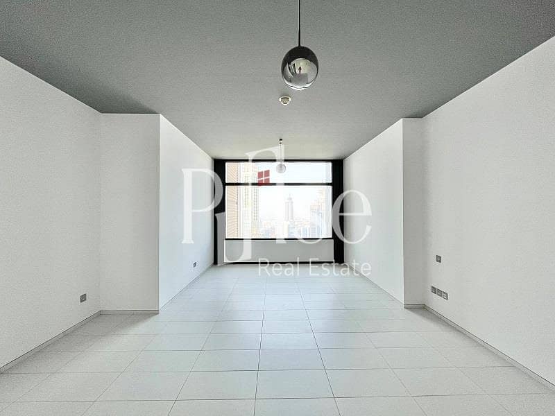 Spacious 1BR | Stunning DIFC and Sea View Spacious 1BR | Stunning DIFC and Sea View