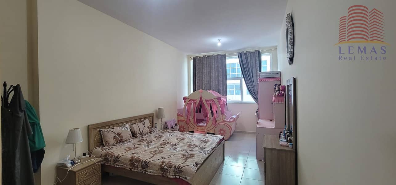 10 265302bd-fd1b-4cf6-a28f-011953ae268f. jpg