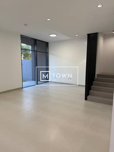 3 Bedroom Villa for Sale in Tilal City, Sharjah - living. jpeg
