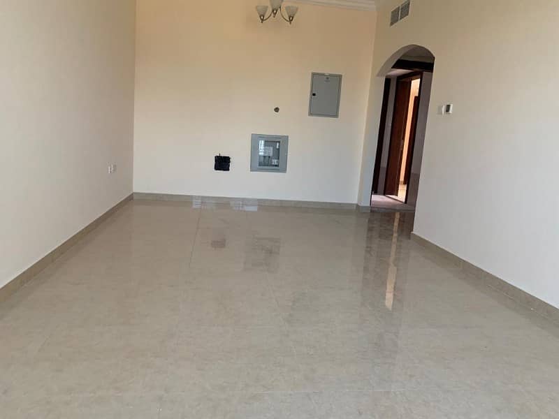 1500Sqft 2bhk in Fully Family Brand new building