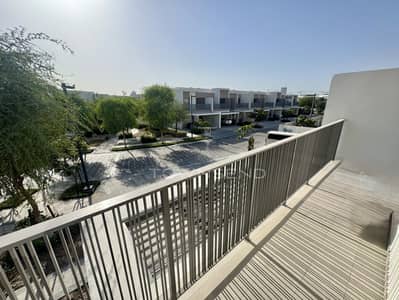 4 Bedroom Villa for Rent in Tilal Al Ghaf, Dubai - Upgraded | Corner Unit | Near Amenities